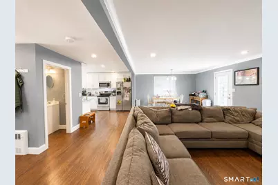 9 Stephen Street, Manchester, CT 06040 - Photo 7