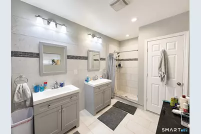 9 Stephen Street, Manchester, CT 06040 - Photo 13