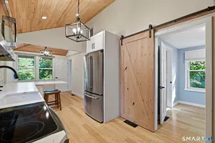 33 Circle Dr, Stratford, CT 06614 - Photo 7