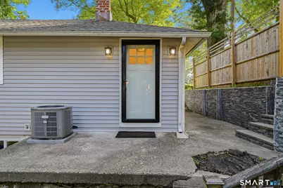 33 Circle Drive, Stratford, CT 06614 - Photo 3
