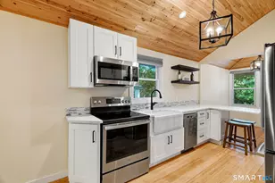 33 Circle Dr, Stratford, CT 06614 - Photo 5