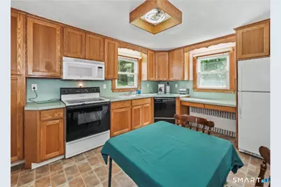 88 Tracy Street, Thomaston, CT 06787 - Photo 7