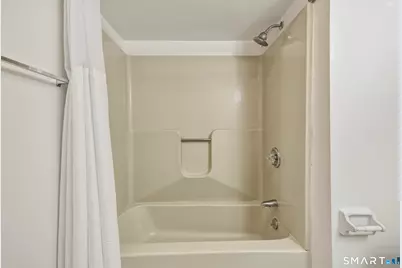 183 Livingston Place #12, Bridgeport, CT 06610 - Photo 11