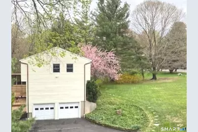11 Olympic Drive, Danbury, CT 06810 - Photo 5