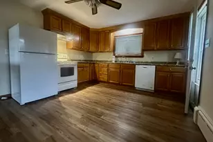 67 Phyllis Ave, Waterbury, CT 06708 - Photo 5