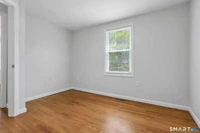 34 Lincoln Street, North Haven, CT 06473 - Photo 15