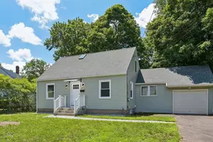 34 Lincoln St, North Haven, CT 06473 - Photo 1
