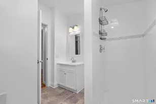 190 Westminster St, Hamden, CT 06518 - Photo 23