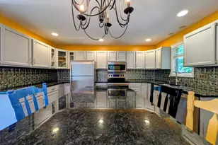 6 Ta'agan St, Danbury, CT 06811 - Photo 9