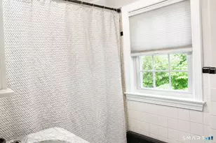 87 Van Buren Ave, West Hartford, CT 06107 - Photo 17