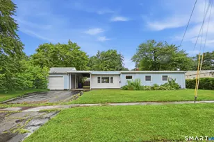 220 Marina Dr, Stratford, CT 06614 - Photo 1