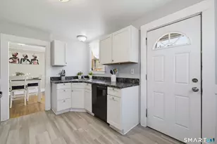 154 Cooper Hill St, Manchester, CT 06040 - Photo 17