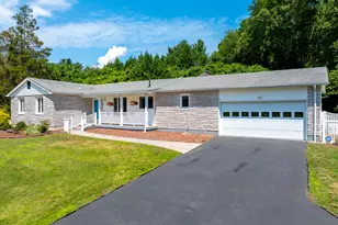 2 Stony Ridge Rd, Norwich, CT 06360 - Photo 1