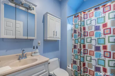 639 Laurel Avenue, Bridgeport, CT 06605 - Photo 9
