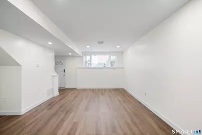 136 Maple Avenue #B, Hartford, CT 06114 - Photo 5