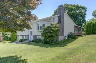 107 Johl Dr, Groton, CT 06340 - Photo 3