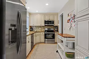 202 Soundview Ave, Stamford, CT 06902 - Photo 3