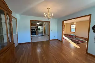 50 Lincoln Ave, Danbury, CT 06810 - Photo 5