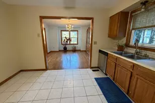 50 Lincoln Ave, Danbury, CT 06810 - Photo 9