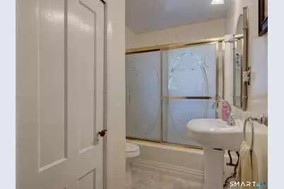 293 Washington Street, Norwich, CT 06360 - Photo 25