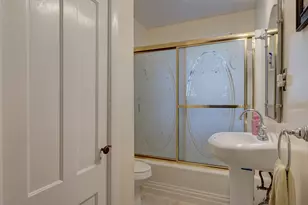293 Washington St, Norwich, CT 06360 - Photo 25