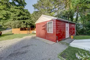 293 Washington St, Norwich, CT 06360 - Photo 33