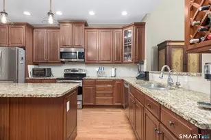 33 Iris Way, Berlin, CT 06037 - Photo 7
