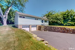 347 Edison Rd, Trumbull, CT 06611 - Photo 3