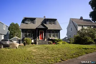 71 School St, Fairfield, CT 06824 - Photo 1