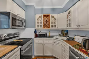 92 Limewood Ave, Branford, CT 06405 - Photo 5
