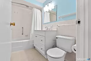 887 Farmington Ave, West Hartford, CT 06119 - Photo 23