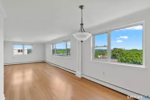 887 Farmington Ave, West Hartford, CT 06119 - Photo 3