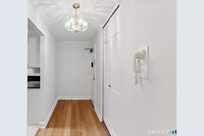 887 Farmington Avenue #6A, West Hartford, CT 06119 - Photo 15
