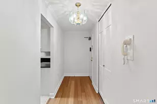 887 Farmington Ave, West Hartford, CT 06119 - Photo 15