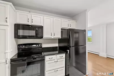 887 Farmington Avenue #6A, West Hartford, CT 06119 - Photo 11