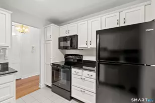 887 Farmington Ave, West Hartford, CT 06119 - Photo 13