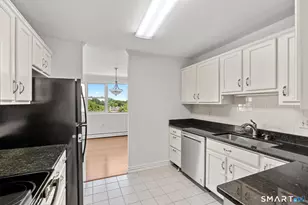 887 Farmington Ave, West Hartford, CT 06119 - Photo 9