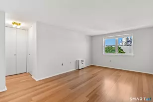 887 Farmington Ave, West Hartford, CT 06119 - Photo 17