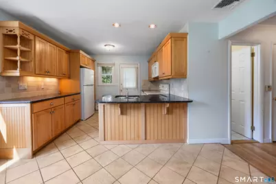 46 East Maxwell Drive, West Hartford, CT 06107 - Photo 5