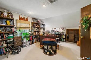 100 Blue Trail, Hamden, CT 06518 - Photo 31