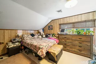 100 Blue Trail, Hamden, CT 06518 - Photo 33