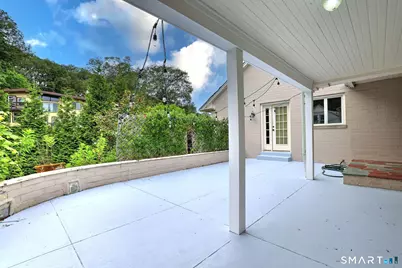 90 Edgewood Way, New Haven, CT 06515 - Photo 3