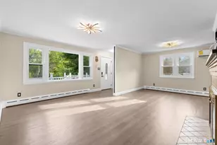 12 Homestead Pl, Branford, CT 06405 - Photo 7