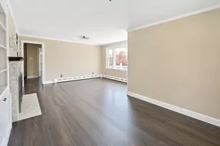 12 Homestead Pl, Branford, CT 06405 - Photo 5