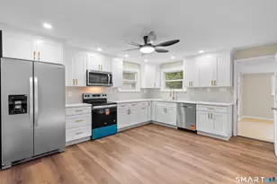 12 Homestead Pl, Branford, CT 06405 - Photo 9