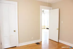 28 Cottage St, New Haven, CT 06511 - Photo 13