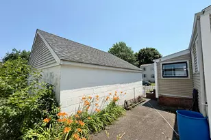 46 Garden Dr, Bridgeport, CT 06606 - Photo 5