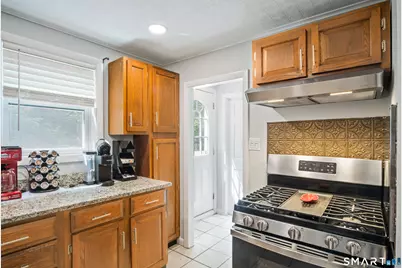 15 Lexington Avenue, Norwich, CT 06360 - Photo 9