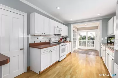 37 Washington Avenue, Danbury, CT 06810 - Photo 11