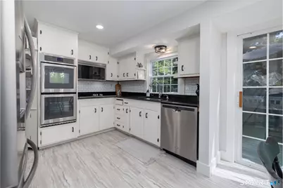 33 Carver Circle, Simsbury, CT 06070 - Photo 11